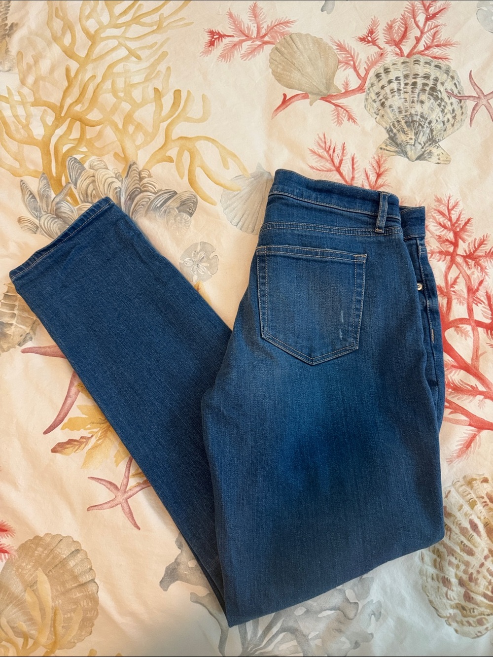 NWT LOFT Mid Rise Girlfriend Jeans